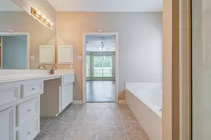 15919 Hurstfield Pointe Dr, Cypress, TX 77429 - Photo 24