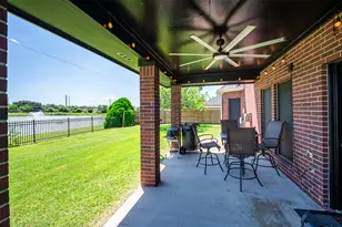1205 28th Ave N, Texas City, TX 77590 - Photo 32