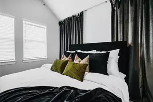 1915 Kirby Landing Dr, Houston, TX 77051 - Photo 8