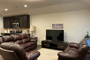 4030 Emperor Valley Ln, Baytown, TX 77521 - Photo 8