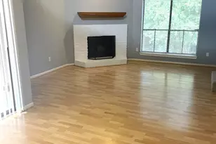 3150 Walnut Bend Ln, Houston, TX 77042 - Photo 2