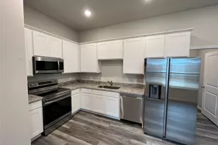 11595 Persimmon St, Willis, TX 77318 - Photo 6