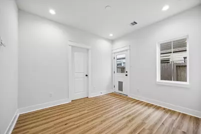 5406 Wheatley Street #E, Houston, TX 77091 - Photo 4