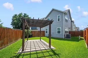 5527 Cuerta St, Houston, TX 77023 - Photo 1