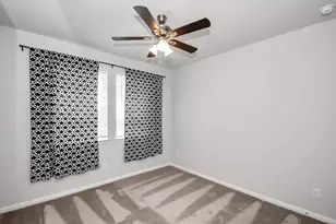 5527 Cuerta St, Houston, TX 77023 - Photo 36