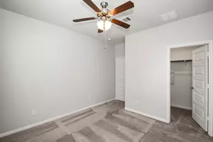5527 Cuerta St, Houston, TX 77023 - Photo 32