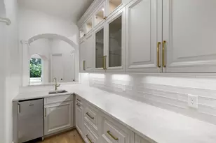 14 N Palmiera Cir, The Woodlands, TX 77382 - Photo 8