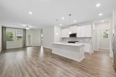9848 Sweet Flag Ct, Conroe, TX 77385 - Photo 4
