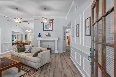 8717 Acorn Lane, Hitchcock, TX 77563 - Photo 10