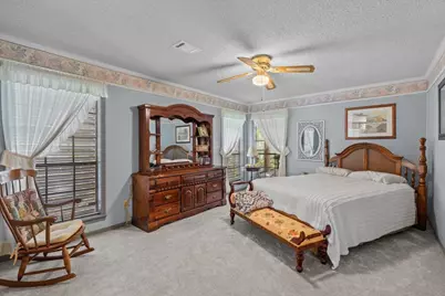 8717 Acorn Lane, Hitchcock, TX 77563 - Photo 18
