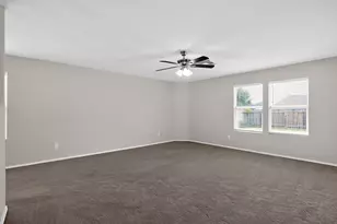314 Falling Pine Dr, Conroe, TX 77304 - Photo 6