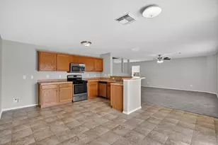 314 Falling Pine Dr, Conroe, TX 77304 - Photo 6