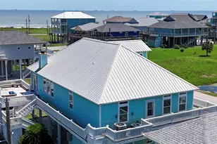 942 Kent, Crystal Beach, TX 77650 - Photo 6