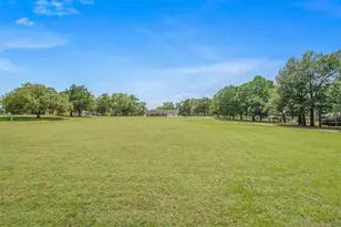 1110 Cr 439, Dime Box, TX 77853 - Photo 4