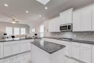 8623 Green Paseo Pl, Rosenberg, TX 77469 - Photo 4