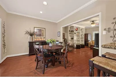 11711 Memorial Drive #17, Houston, TX 77024 - Photo 10