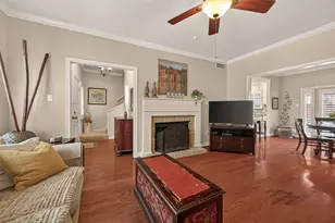 11711 Memorial Dr, Houston, TX 77024 - Photo 8