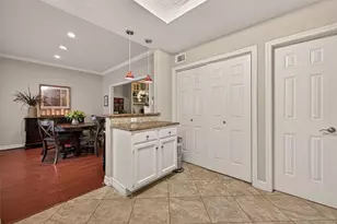 11711 Memorial Dr, Houston, TX 77024 - Photo 16