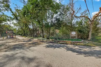 11711 Memorial Drive #17, Houston, TX 77024 - Photo 44