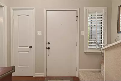 11711 Memorial Drive #17, Houston, TX 77024 - Photo 4