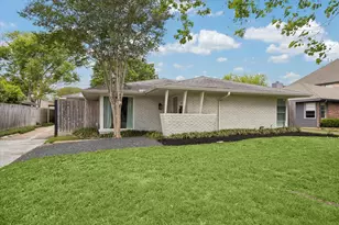 3110 Castlewood St, Houston, TX 77025 - Photo 1