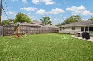 3110 Castlewood St, Houston, TX 77025 - Photo 22