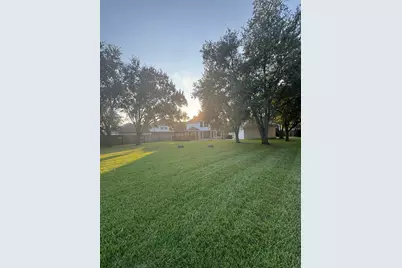 8230 Falling Water Court, Sugar Land, TX 77478 - Photo 4