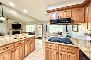 3702 Windsor Dr, Deer Park, TX 77536 - Photo 10