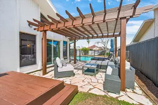 13833 Flintlock Dr, Corpus Christi, TX 78418 - Photo 4