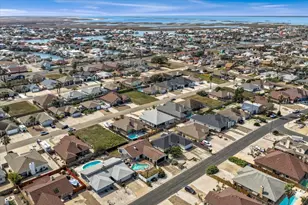 13833 Flintlock Dr, Corpus Christi, TX 78418 - Photo 44