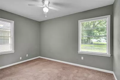 1100 Meadowlane Street, Angleton, TX 77515 - Photo 6