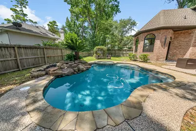 46 Pebble Cove Drive, The Woodlands, TX 77381 - Photo 46