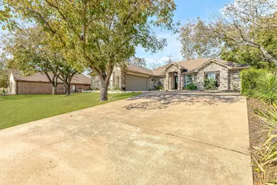 9617 Ravenswood Road, Granbury, TX 76049 - Photo 2