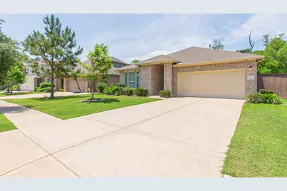 208 Timber Grove Court, Clute, TX 77531 - Photo 2