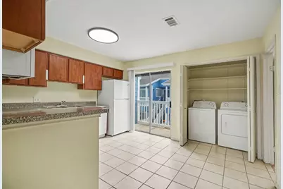 3506 Cove View Boulevard #306, Galveston, TX 77554 - Photo 14
