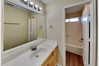 5122 Chase Park Gate Street, Bacliff, TX 77518 - Photo 14