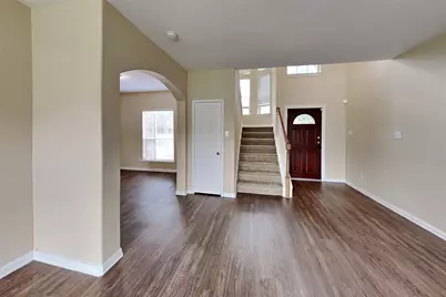 5122 Chase Park Gate Street, Bacliff, TX 77518 - Photo 4