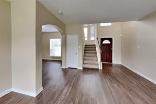 5122 Chase Park Gate St, Bacliff, TX 77518 - Photo 4