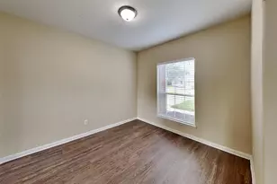 5122 Chase Park Gate St, Bacliff, TX 77518 - Photo 6