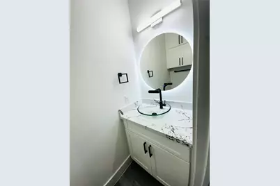 610 E 41st Street #A, Houston, TX 77022 - Photo 10