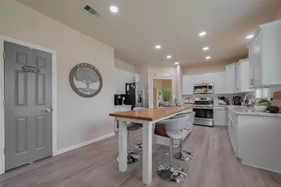 711 Stonewall Jackson Court, Conroe, TX 77302 - Photo 16