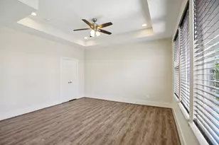 209 Burr St, Houston, TX 77011 - Photo 32