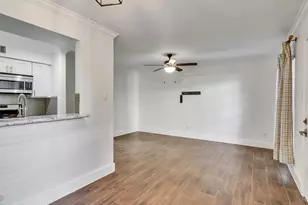 3402 Garrott St, Houston, TX 77006 - Photo 6