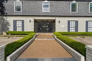 3402 Garrott St, Houston, TX 77006 - Photo 2