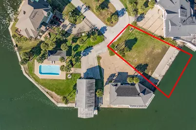 3908 Bob Smith, Jamaica Beach, TX 77554 - Photo 4