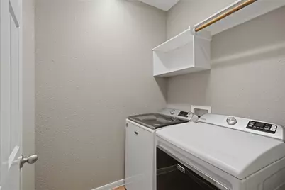 70 N Spinning Wheel Circle, The Woodlands, TX 77382 - Photo 16