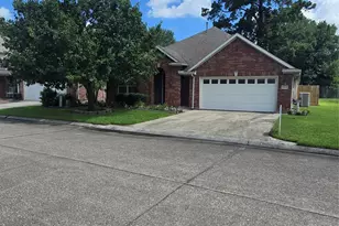 15202 Scenic Forest Dr, Conroe, TX 77384 - Photo 1