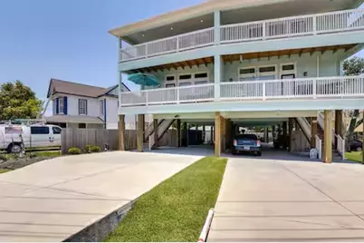 1111 San Jacinto Street, La Porte, TX 77571 - Photo 1