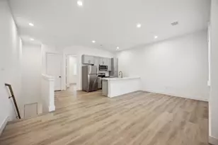 4602 Indie Hts Ln, Houston, TX 77018 - Photo 2