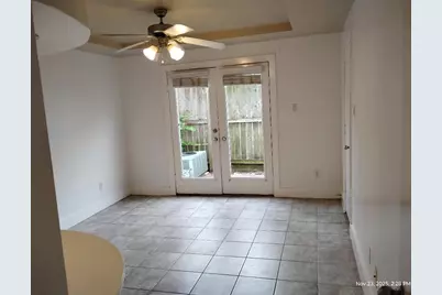 5941 South Loop E #104, Houston, TX 77033 - Photo 8